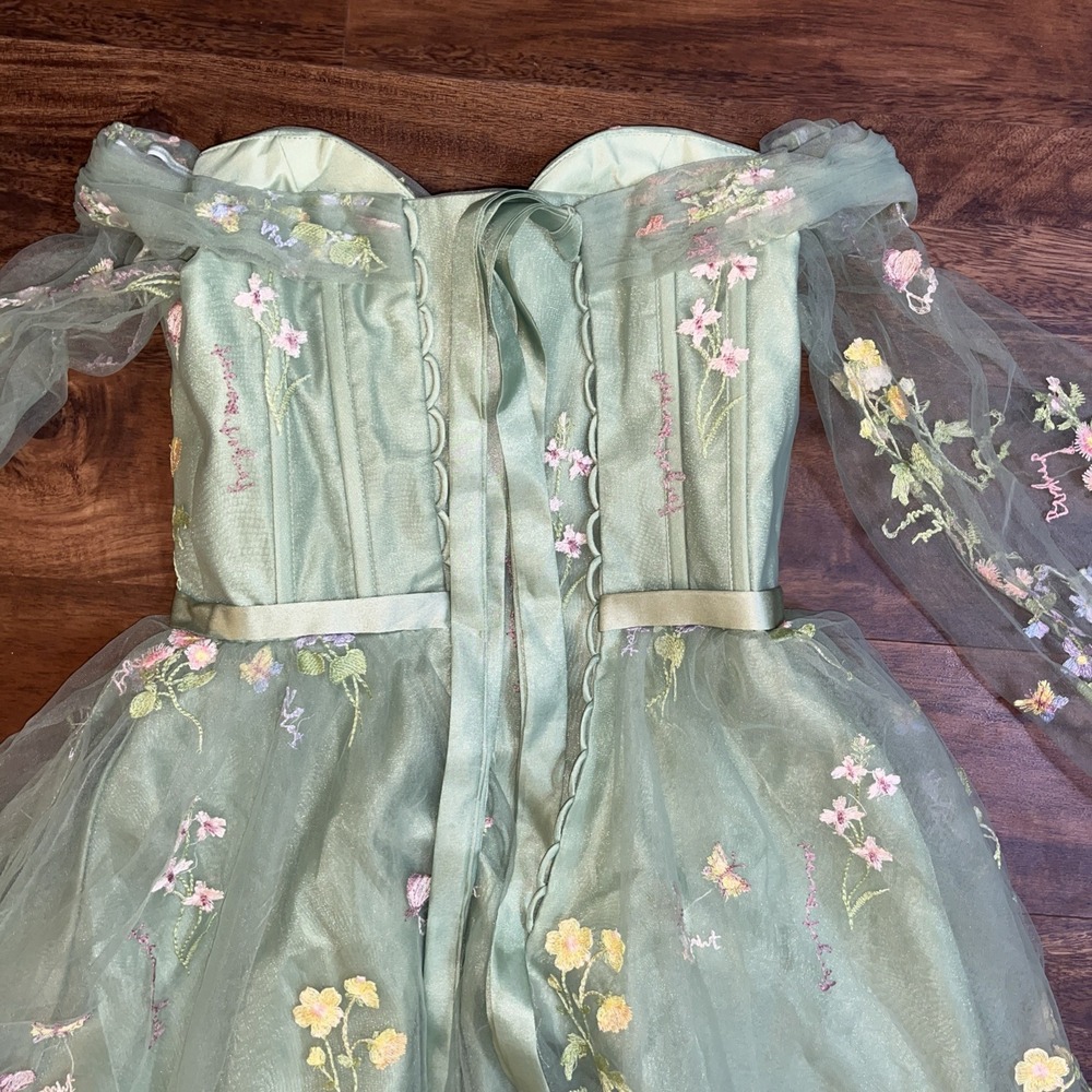 Fairytale Floral Green Tulle Long Sleeve Party Dress Size 8 Flowers Butterfly - Picture 4 of 10